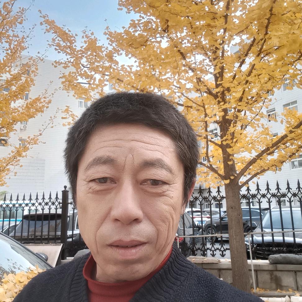 电镐砸墙拆除