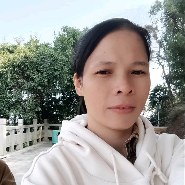 英子