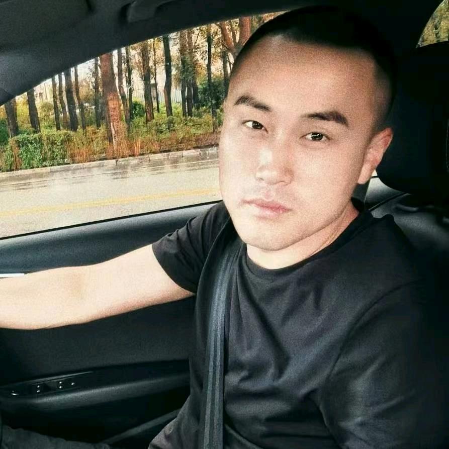 李新宇_