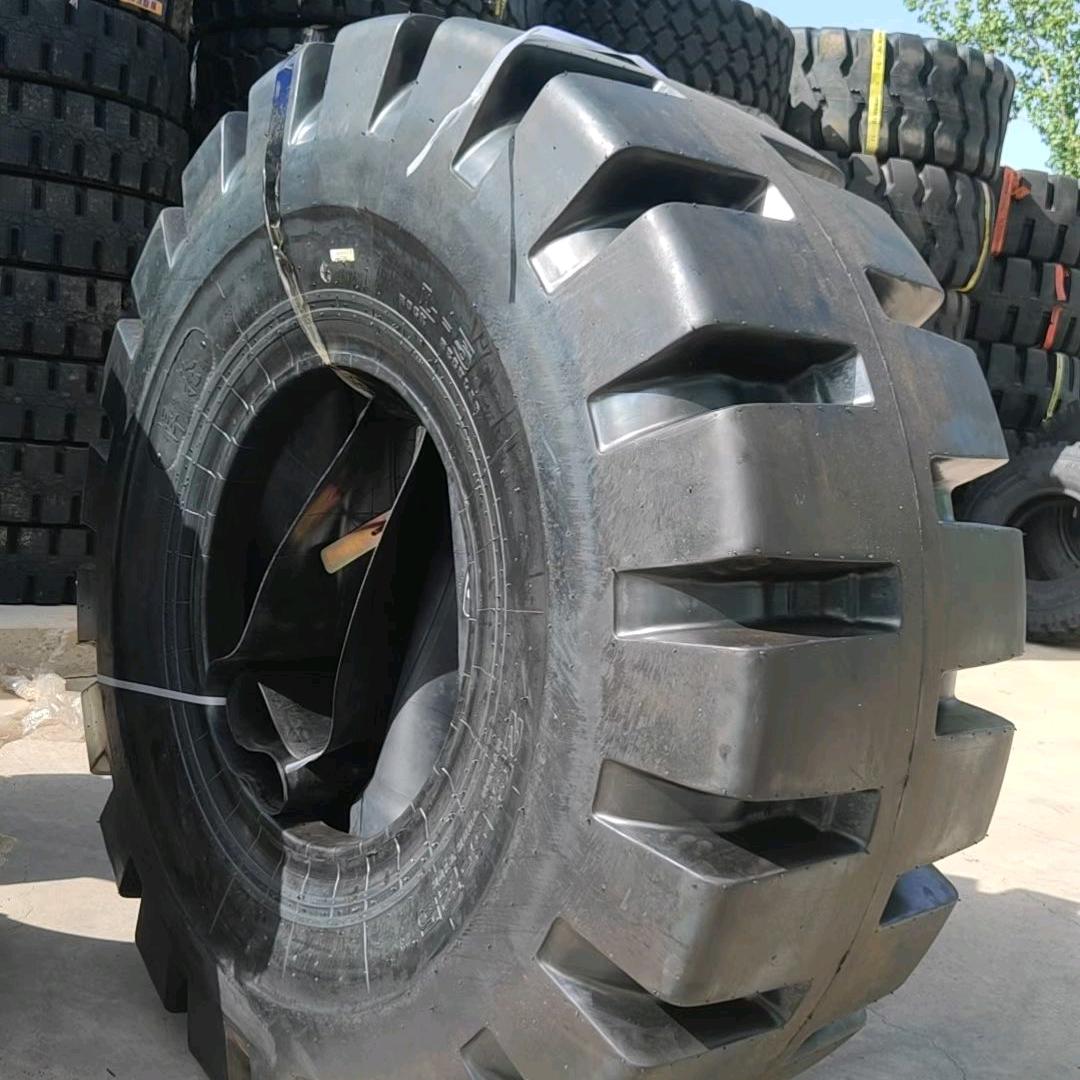 杨飞 铲车轮胎