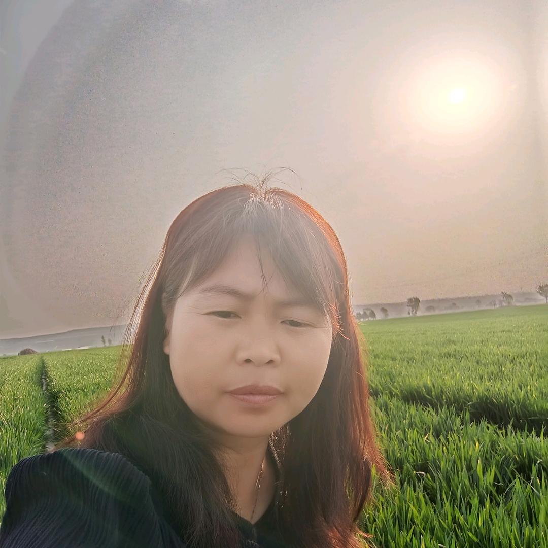 河底舞台对面水果妹