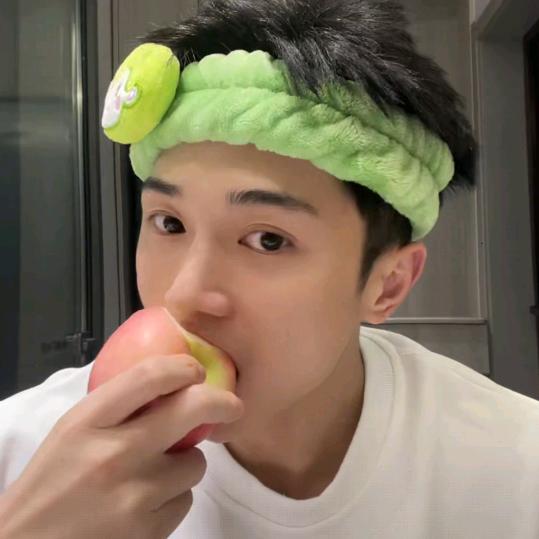 微笑青苹果🍏