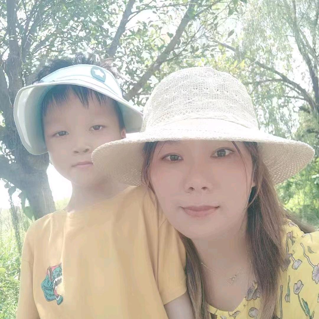 ✨✨英子😁✨✨连续点赞拉黑