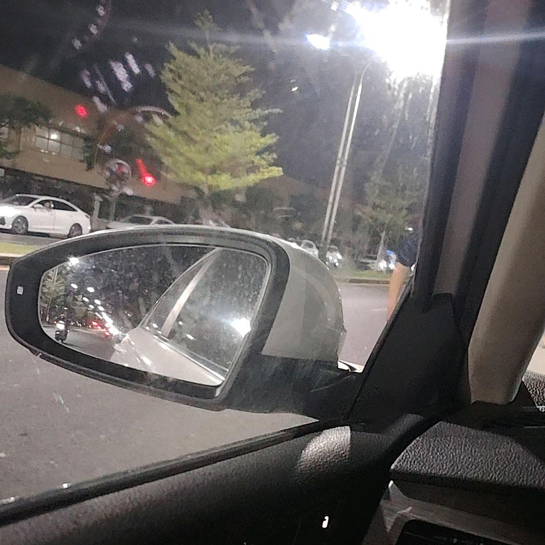 谭江