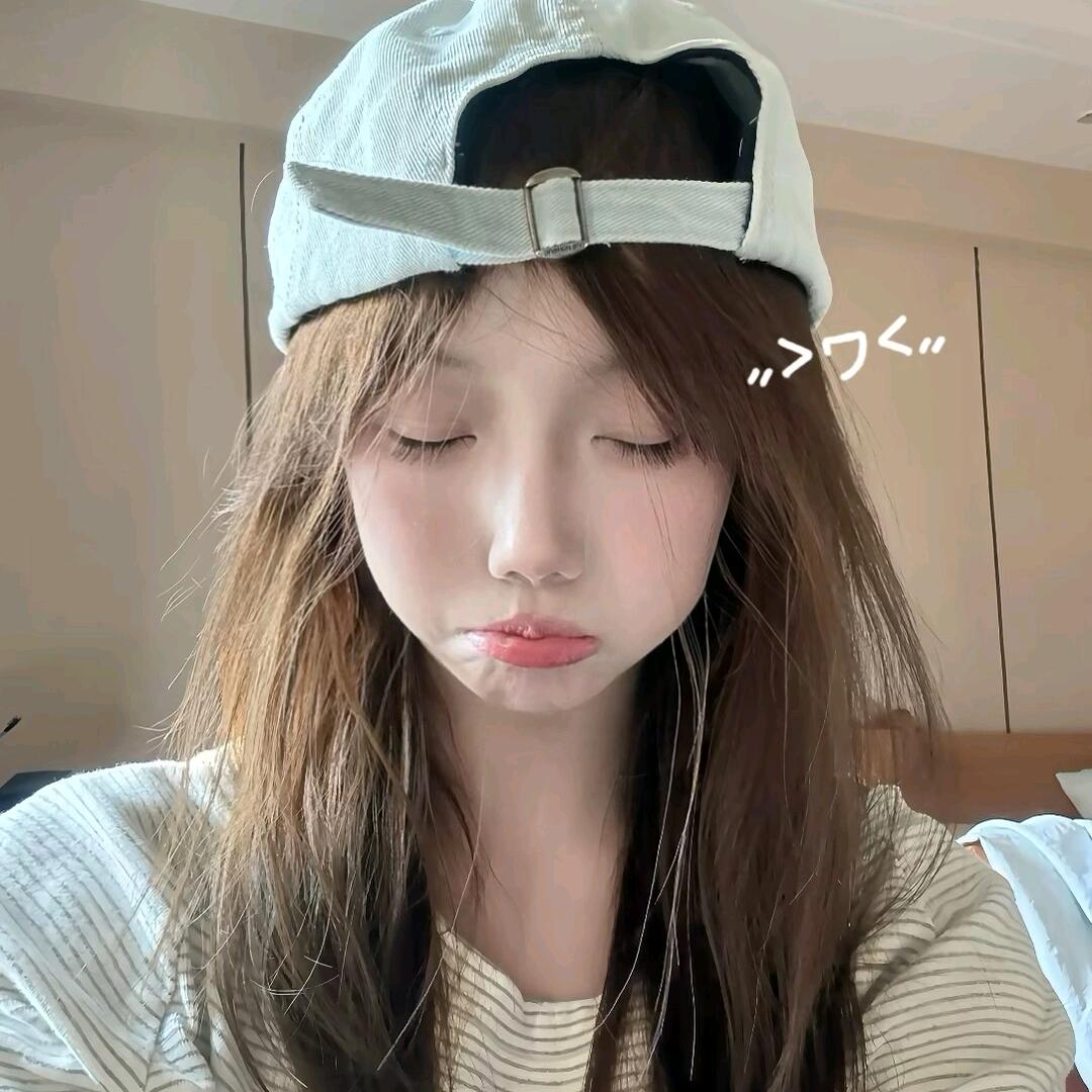 o猫᳐ ੭