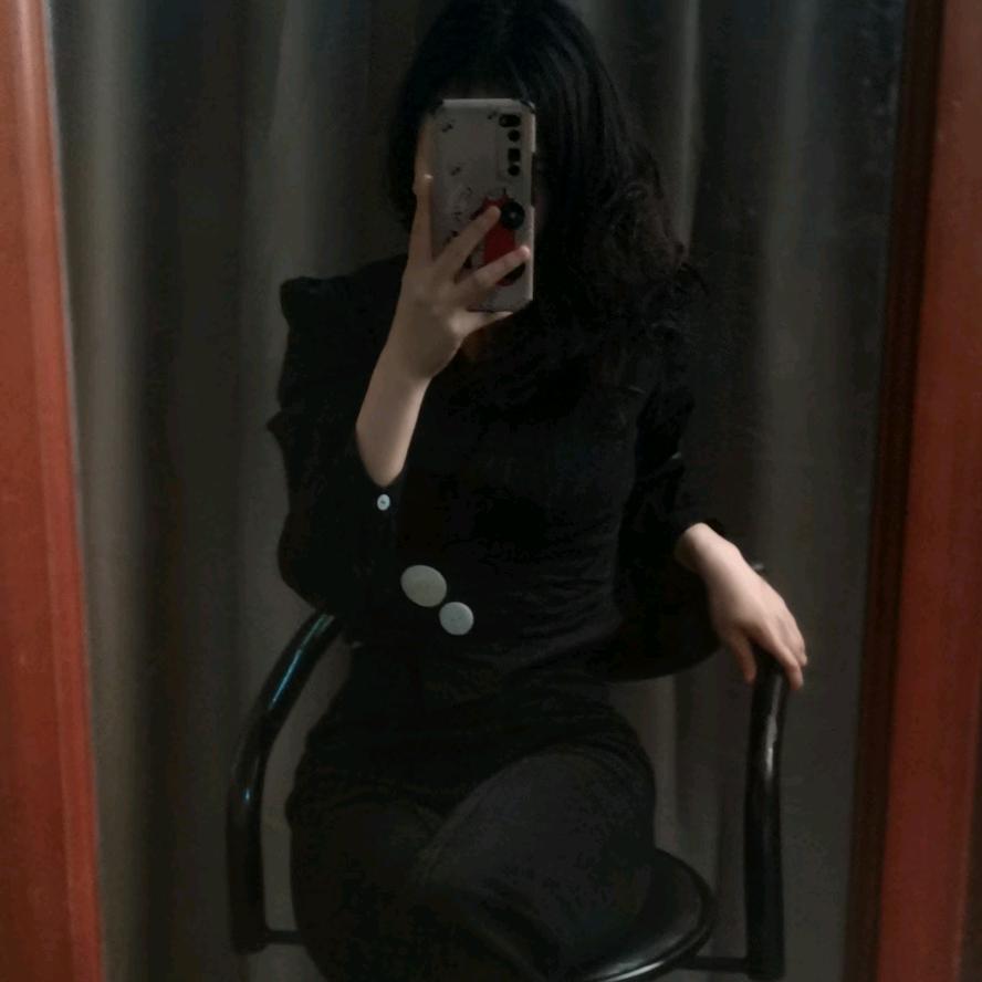 沁林服装工厂店