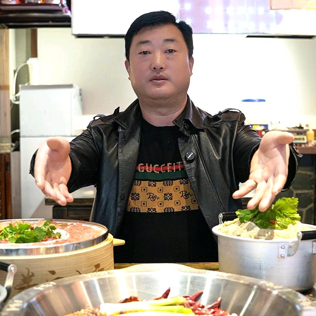 重庆龍羽血旺水火锅-发哥