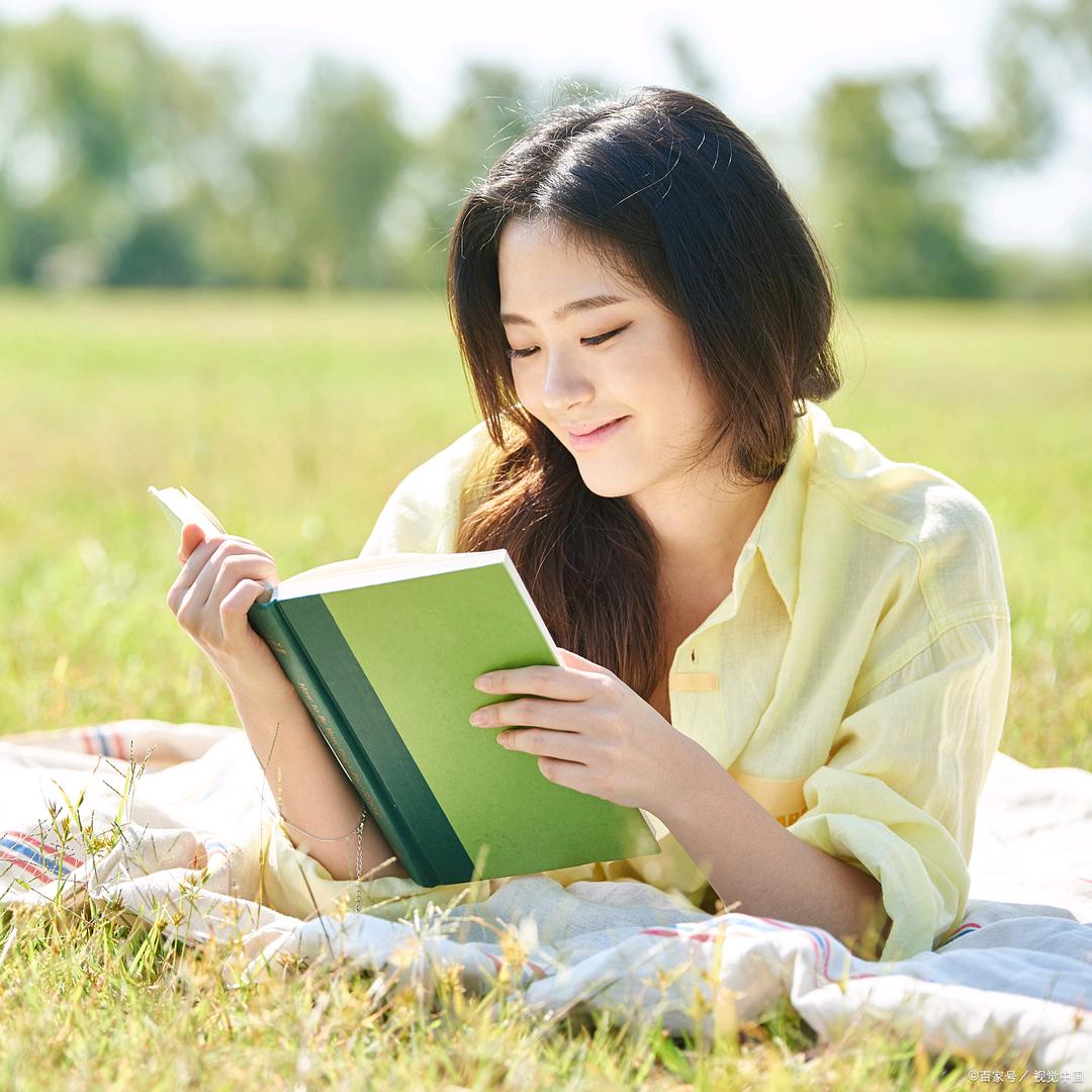 小雨悦读  （17:40 首播）
