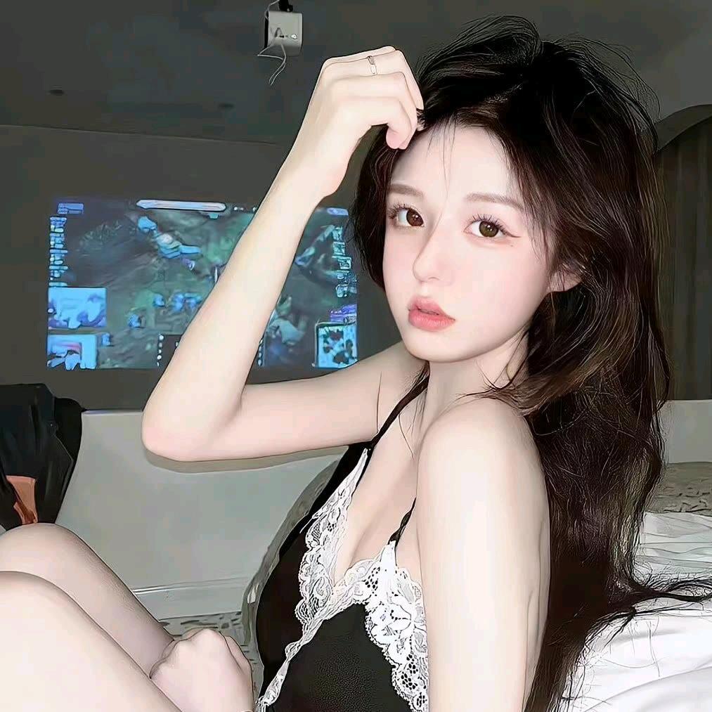 温妤.