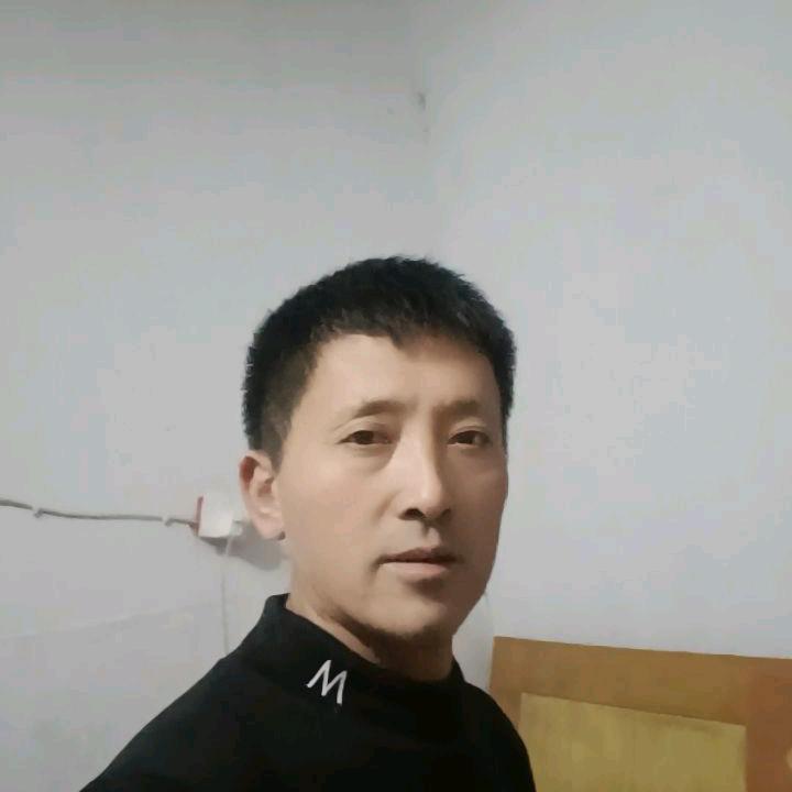 承接:各种家装材料，沙子、水泥、垃圾，折