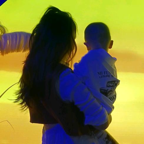 A  萁实沃输卟起～ 叶子