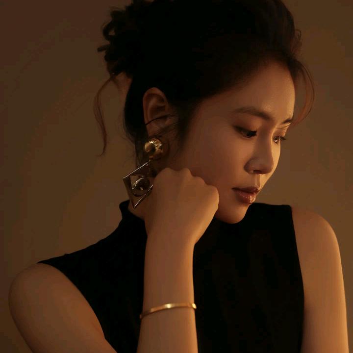 萌姐女装定制轻奢优品