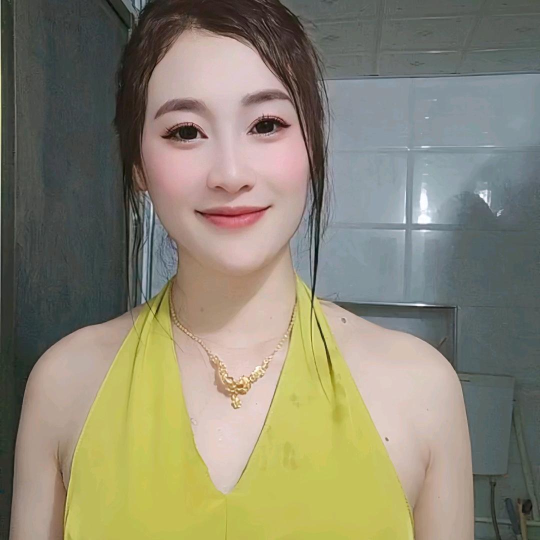 小花❤️🇱🇦🇨🇳