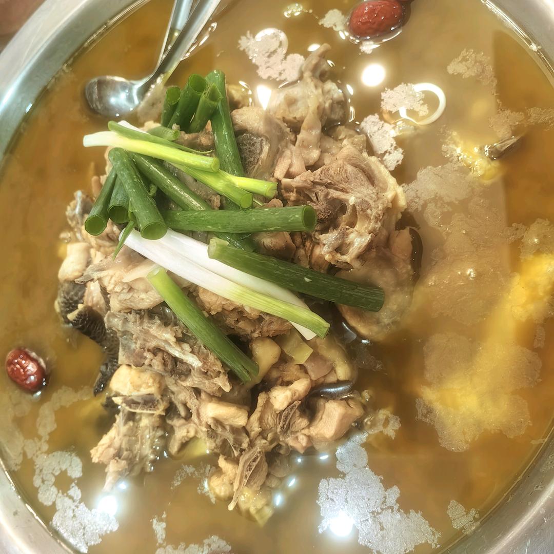 重庆苗家酸萝卜鱼酸菜鸡官方号