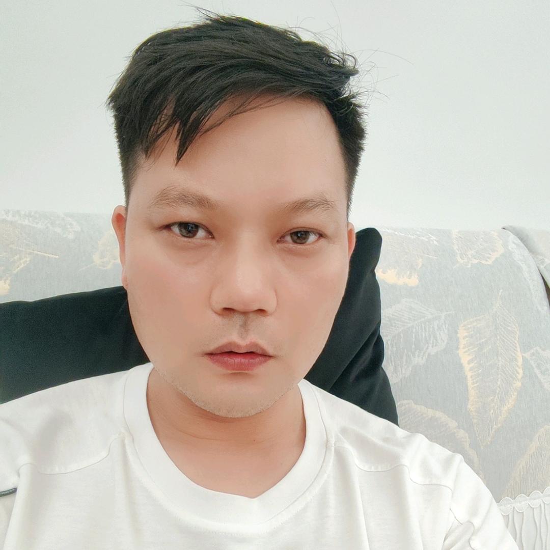 🕷小刚🕷同学🕷