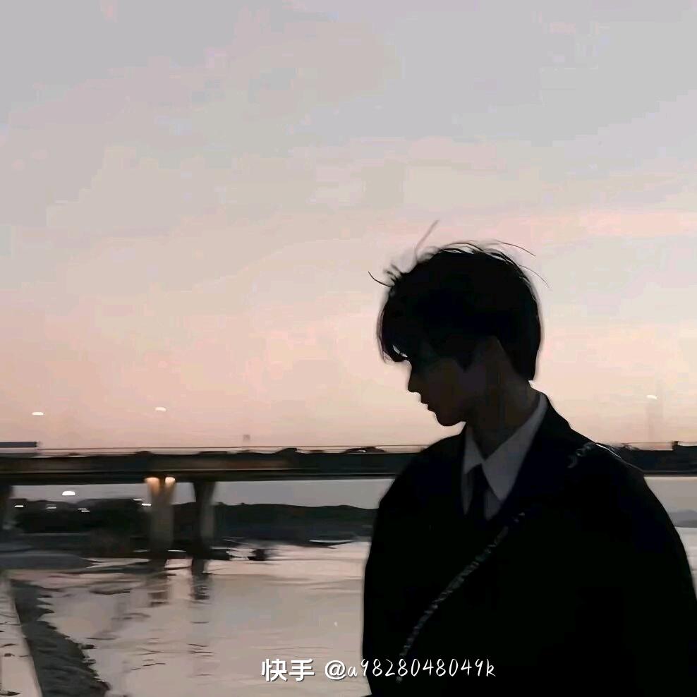 鹤扰.