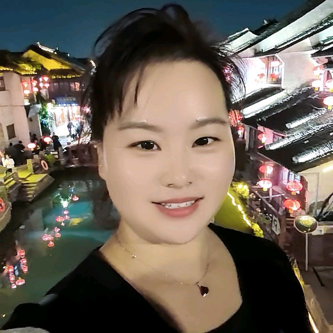 爱笑的女孩   燕燕