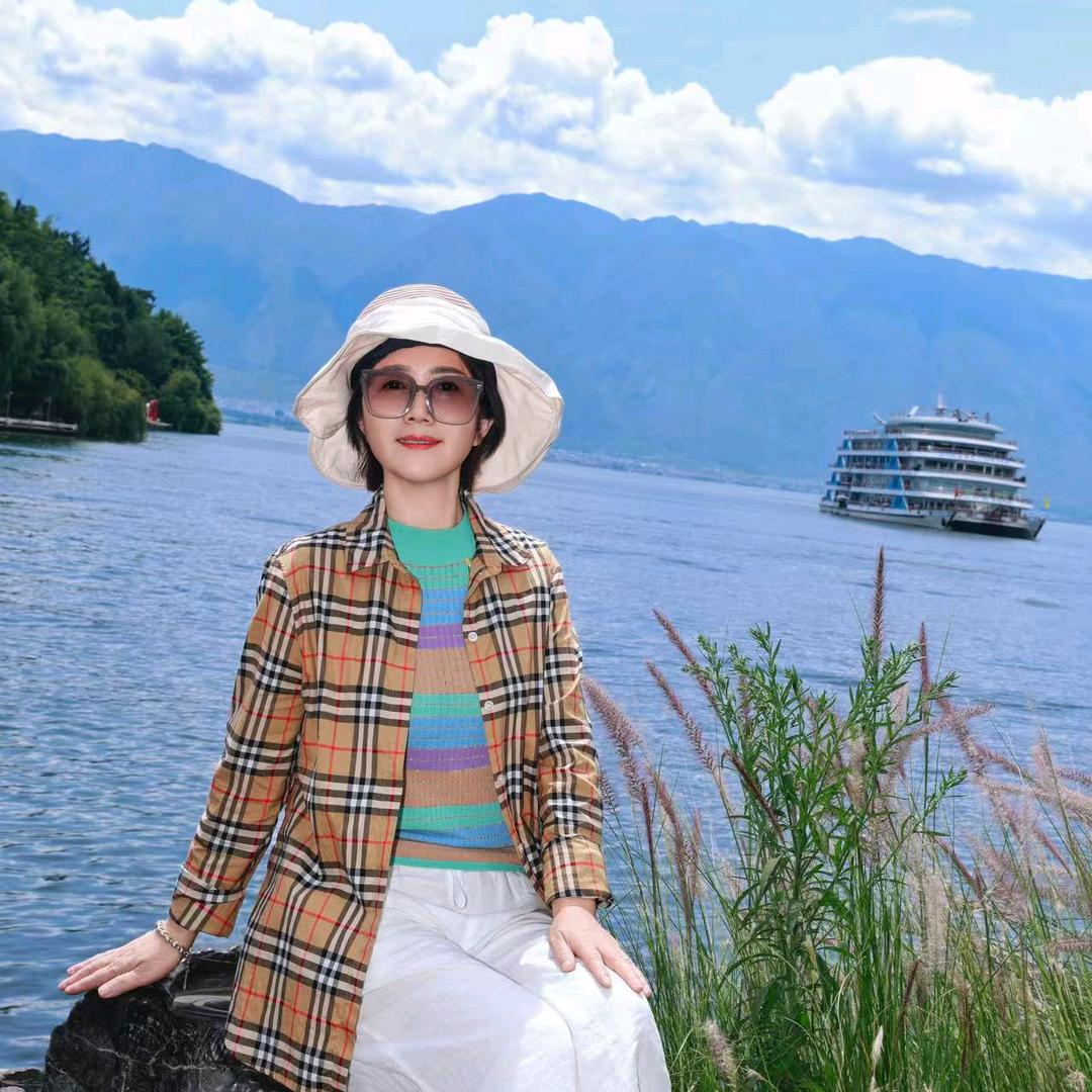 红和莉姐