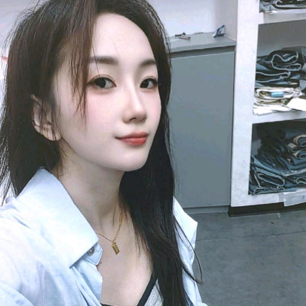 @艾尚坊服装店 (好物在橱窗)