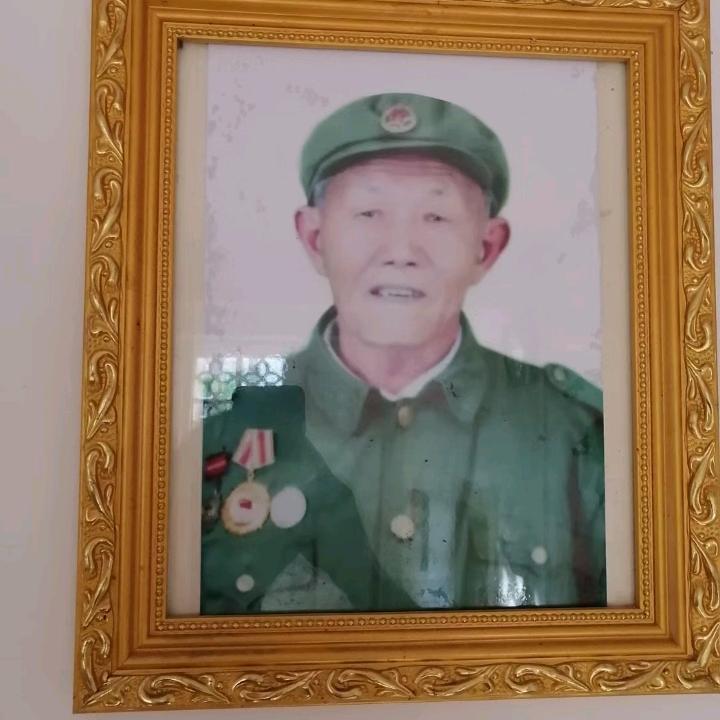 人l0八老师90爸罗妈生黄中郎将