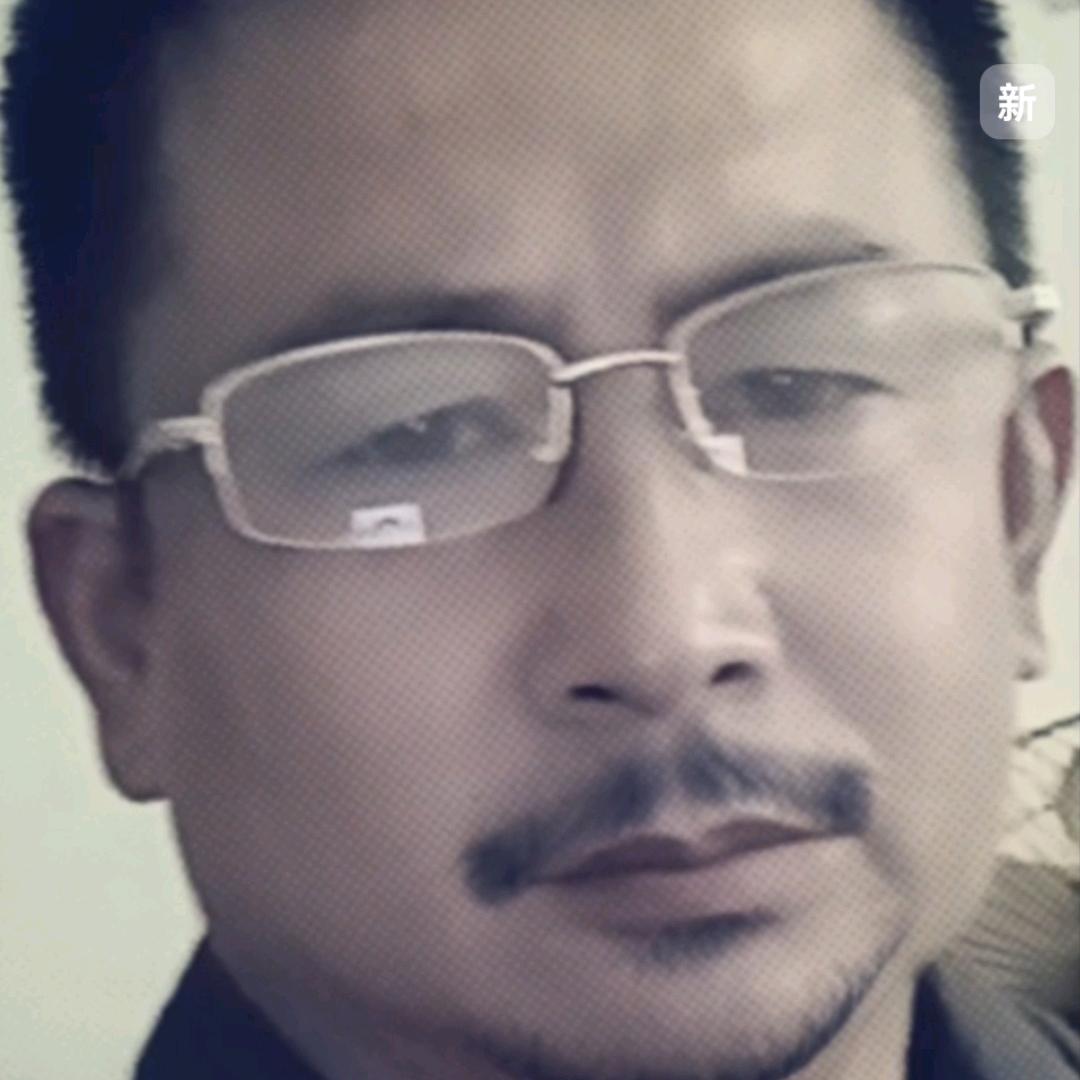 锦鲤人      哥:有故事