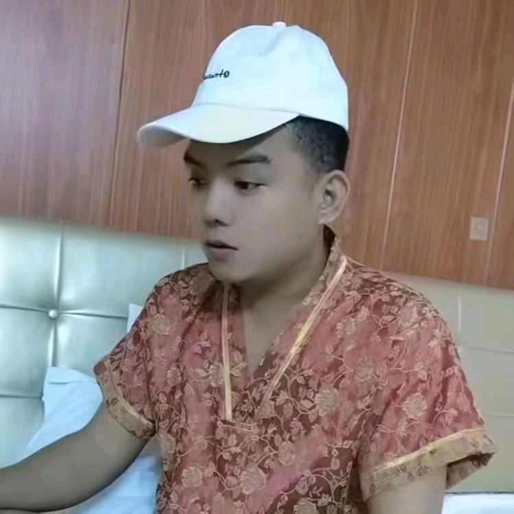大头✍