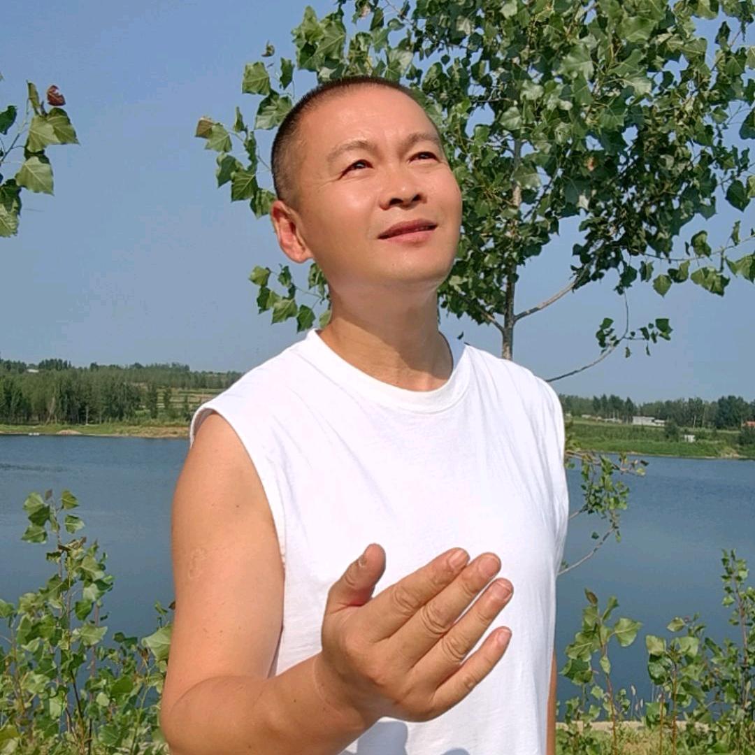 退伍文艺兵🎼🎼贾勇