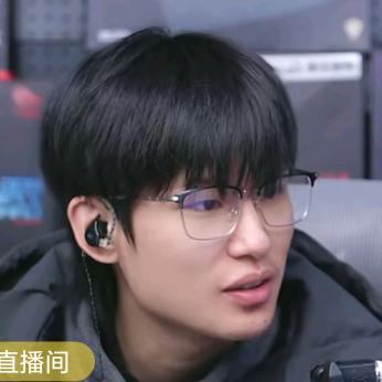 明明与他的啊姣