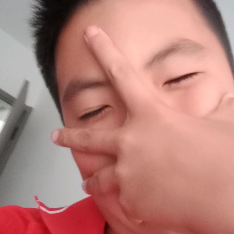 华每天更新，记得去看疯狂的小戴