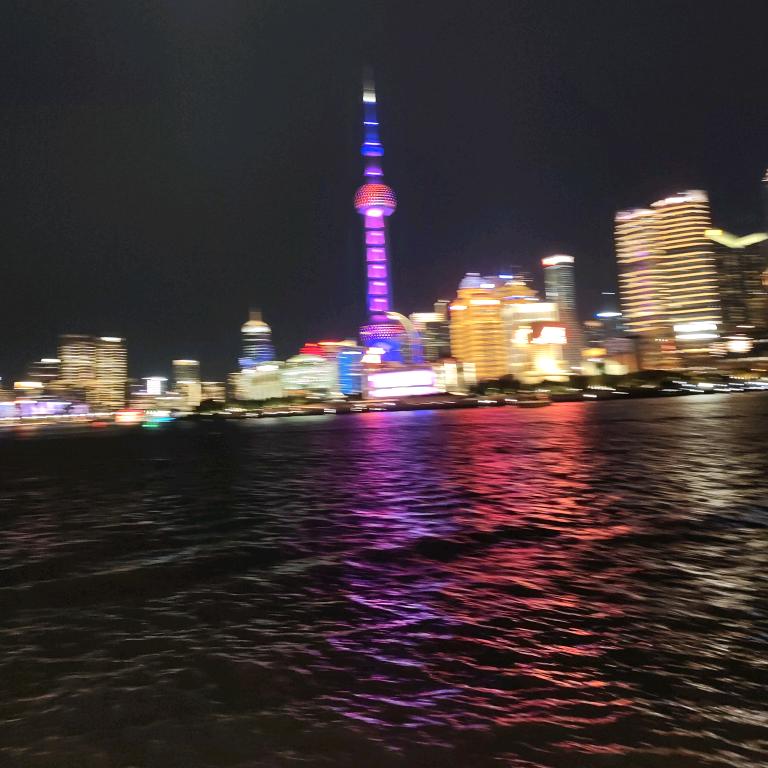 与谁共鸣
