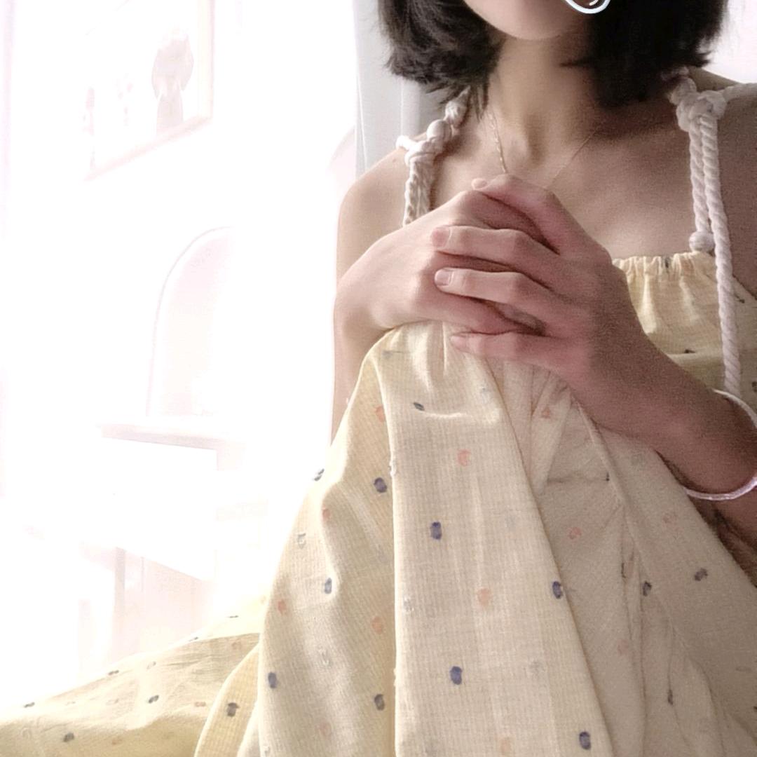 轮椅上的小瓶子