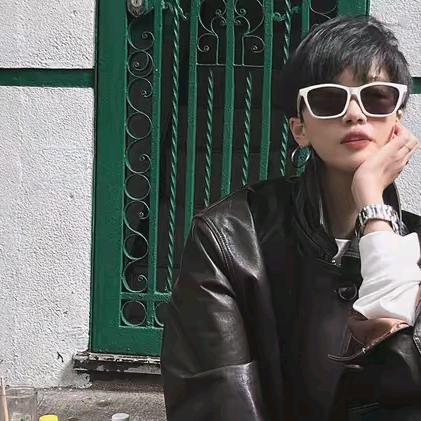 老贝(时尚穿搭)