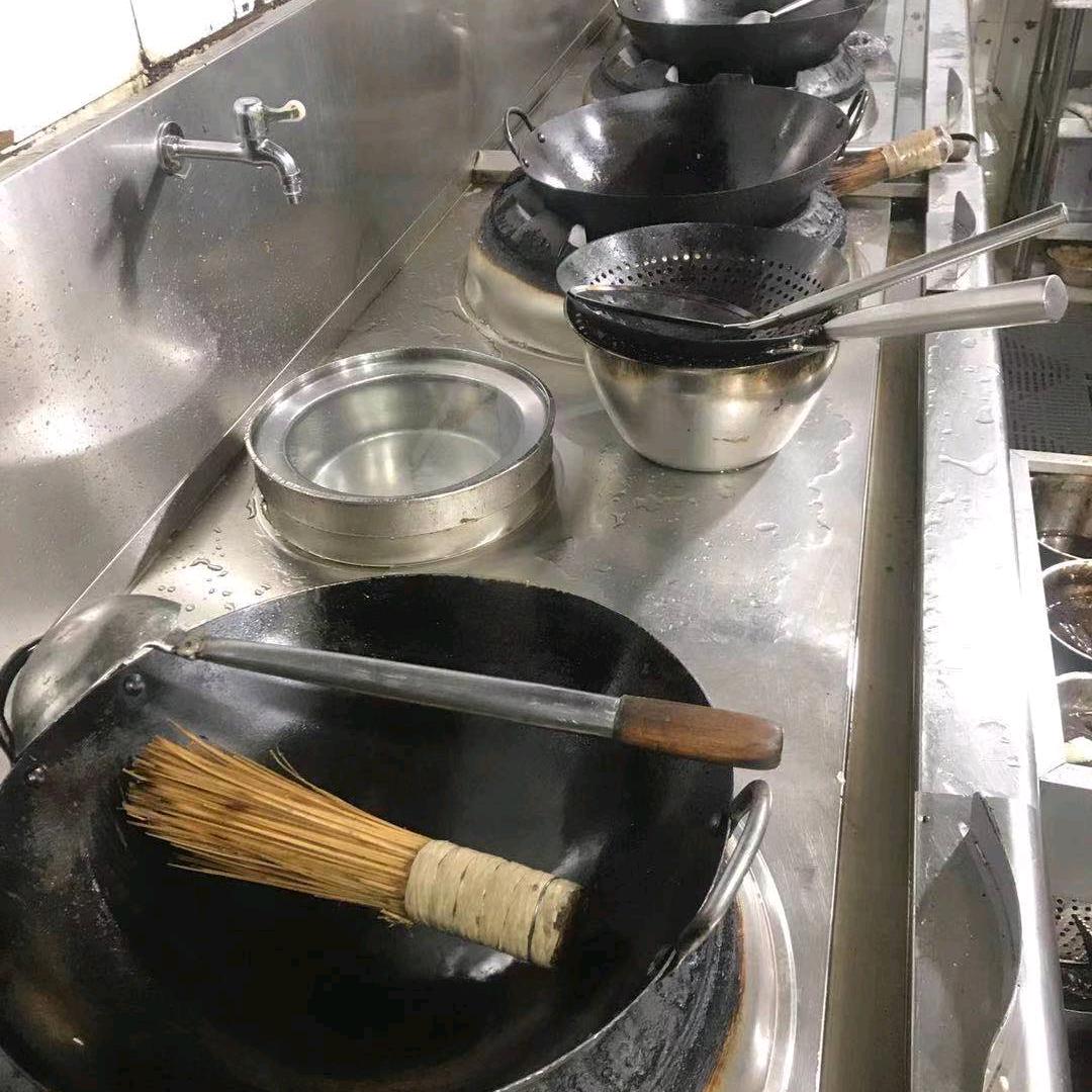 易县庄户人家饭店陳师傅8260093