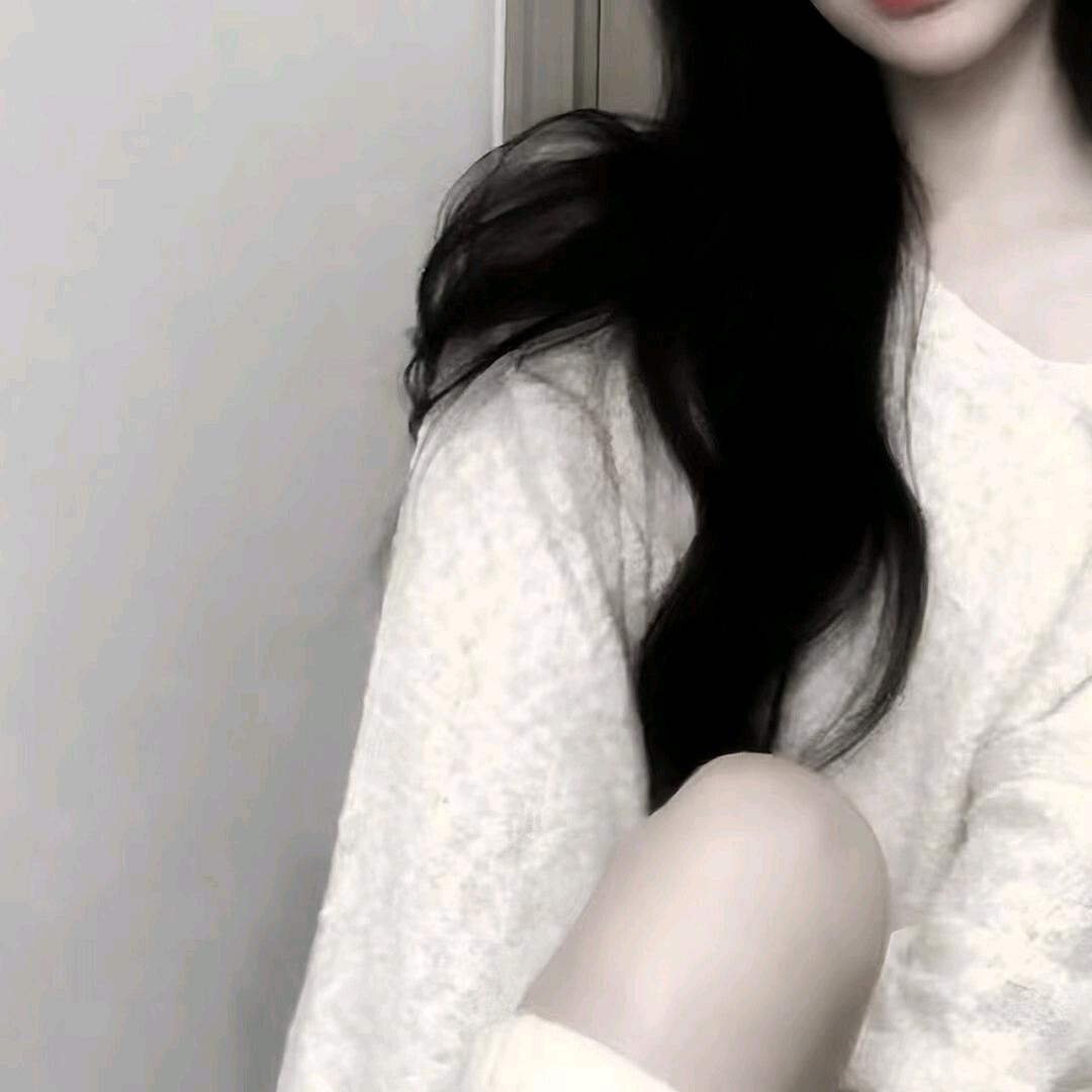 依依