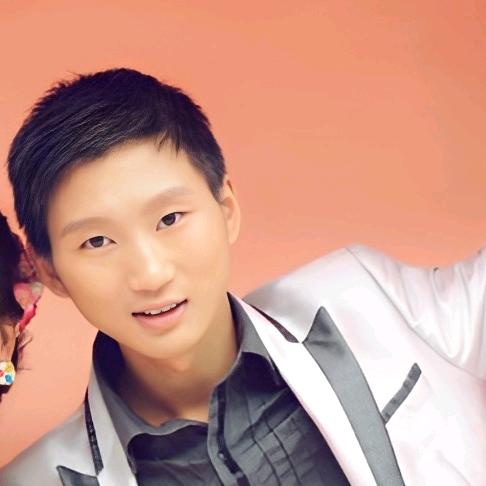 卖海鲜烧烤的苕娃儿♡老秋