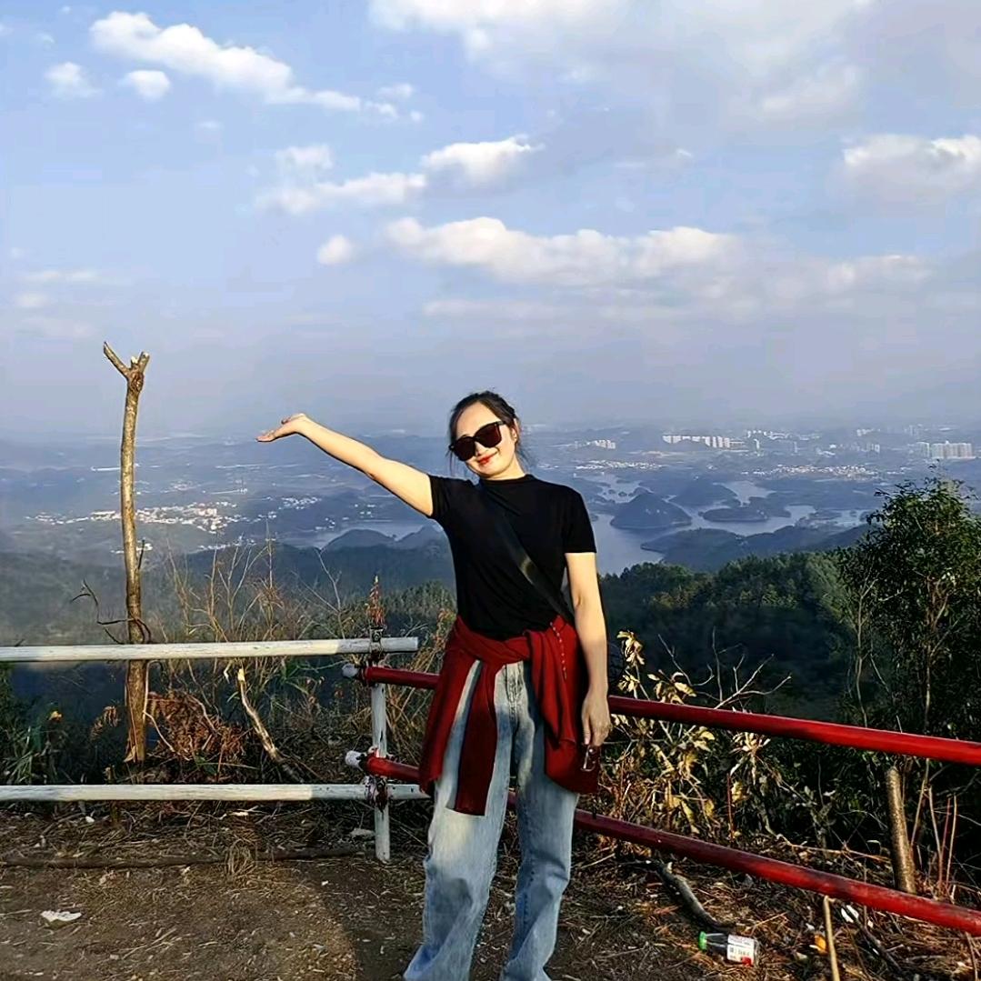 🌈贵州小燕子（想吃饵块粑找我）