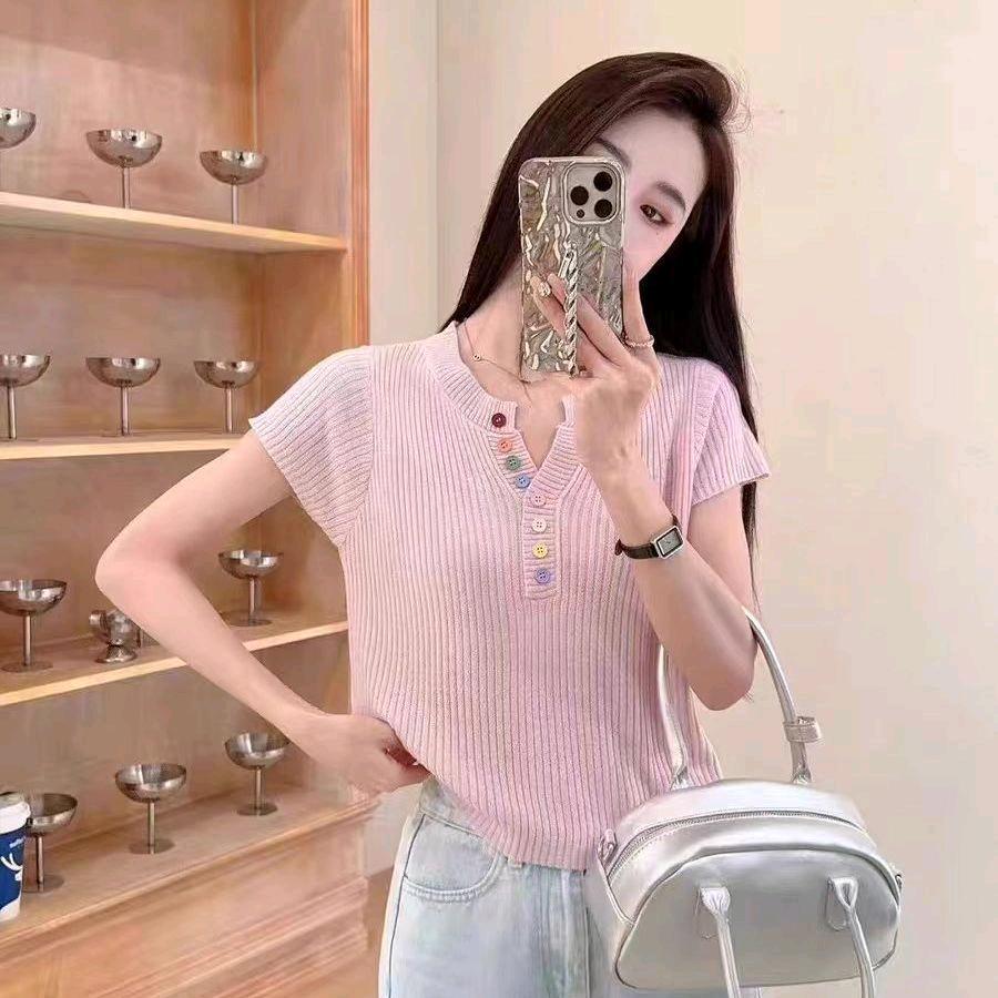 小芳针织女装店