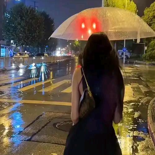 是～闪闪～呀😊