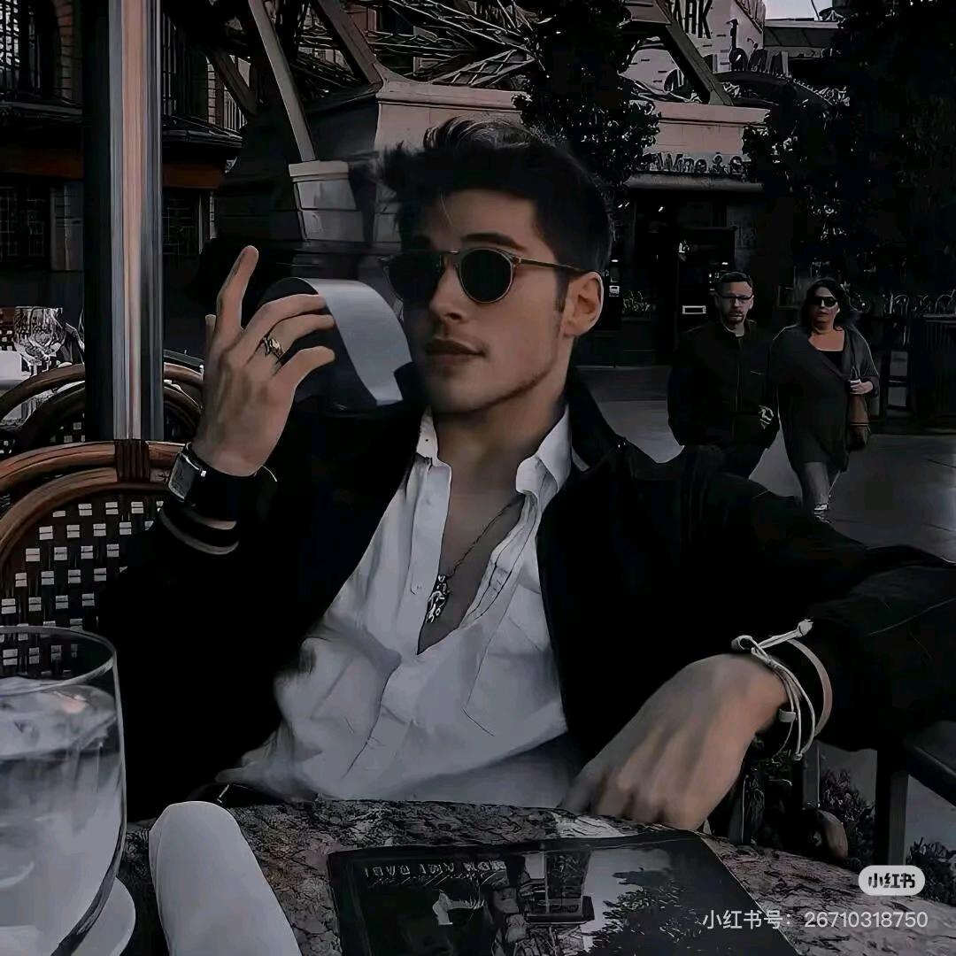 午夜忧郁纯情总裁疯狂爱上良家纯情18少女