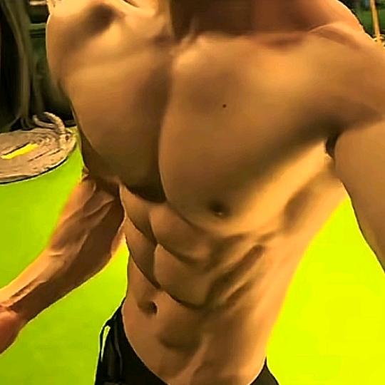 髙冷的八块腹肌🪽