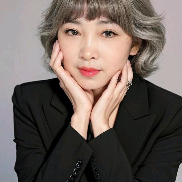 意莱缘家具谢姐