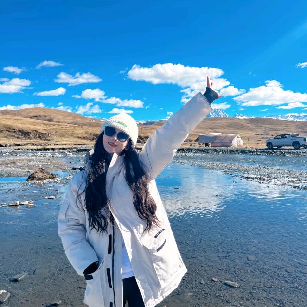 大家喜欢的小张老师吖💗