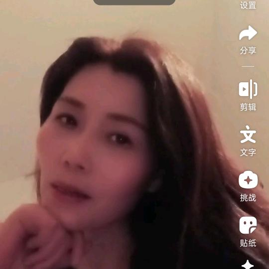 一抹微笑