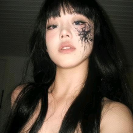 芳芳.