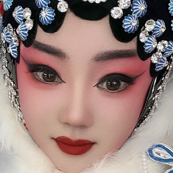 金娜娜🧚‍♀️