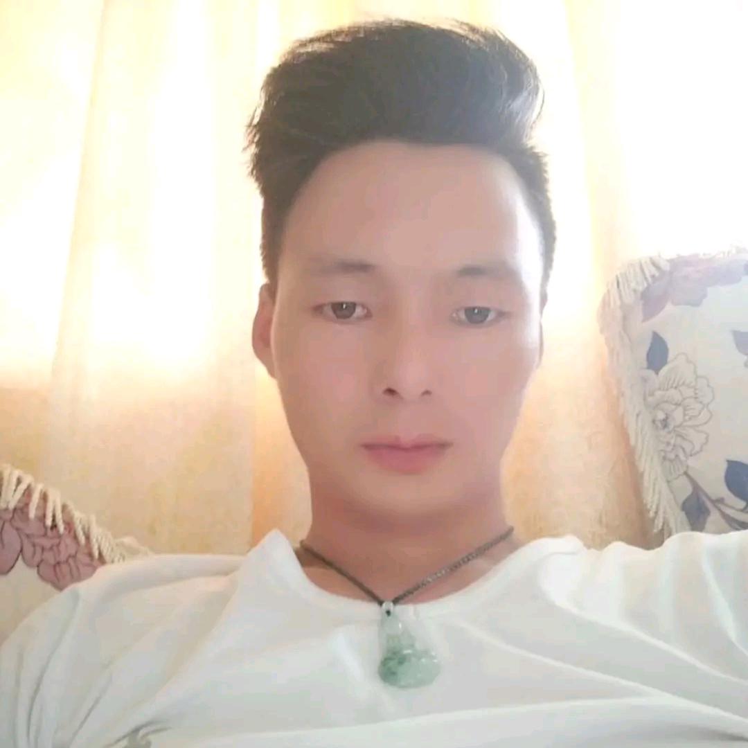 农村哥。