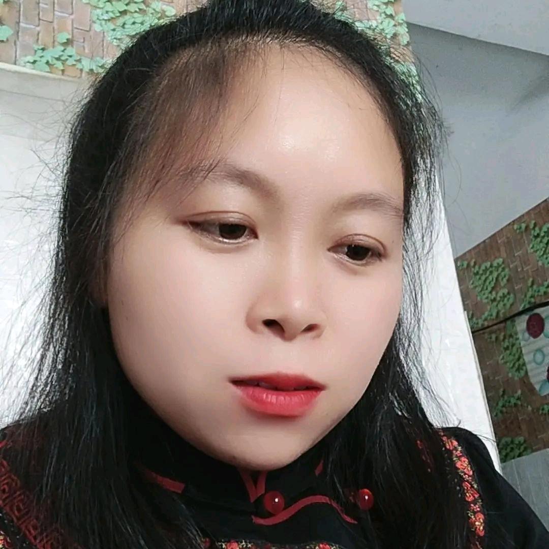 小梁妹《骨折养伤中》