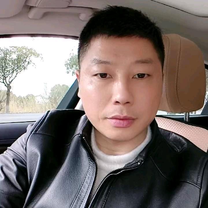 为恩地板~高端实木地板厂家