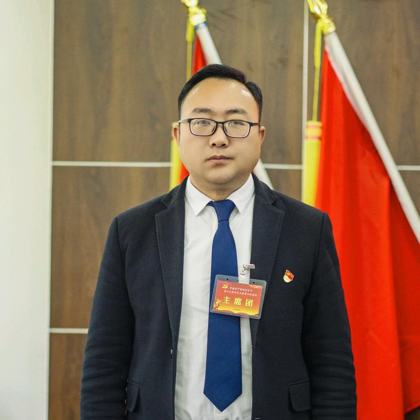 秭归乡村书记助农龟坪河龟书记—宋正平