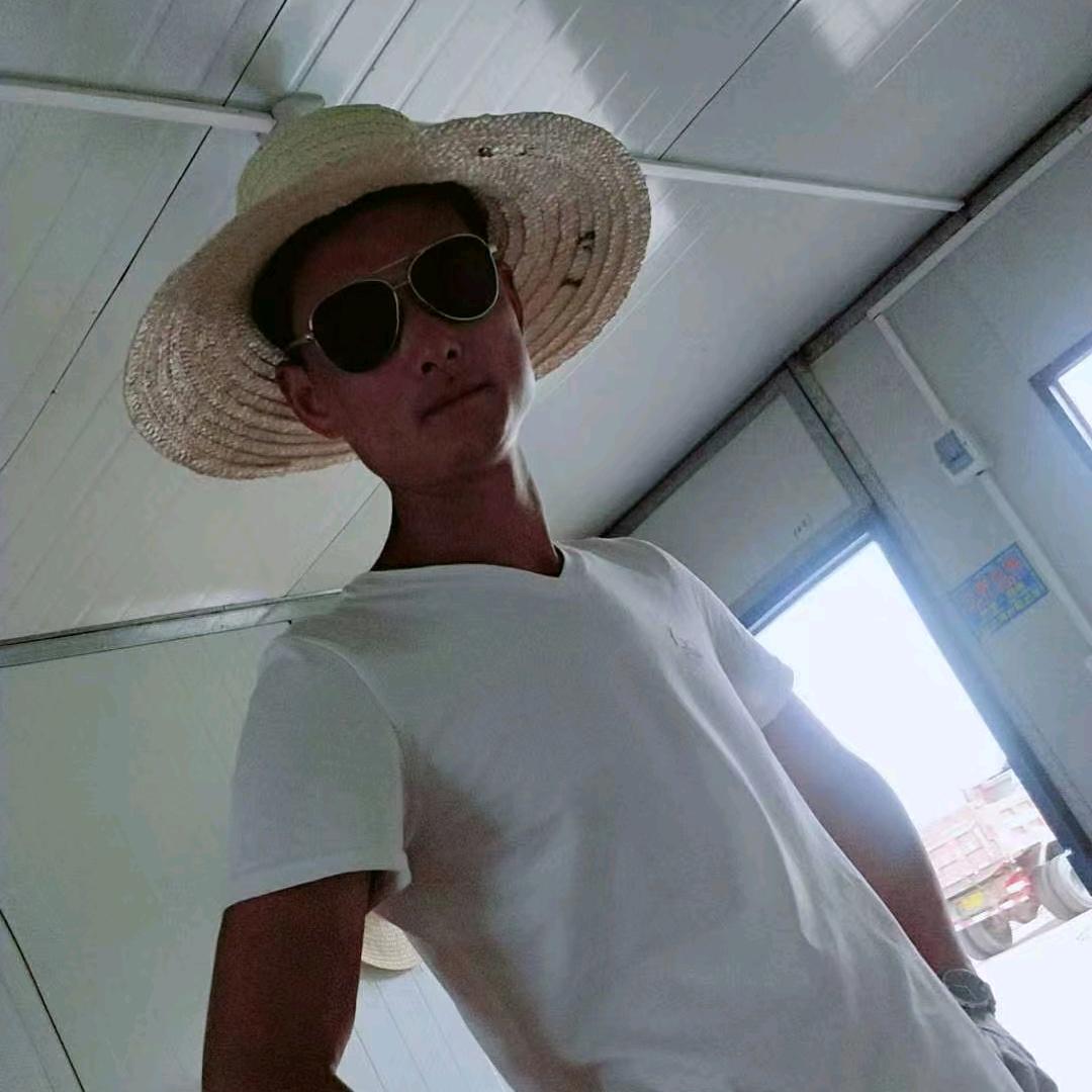 杨然
